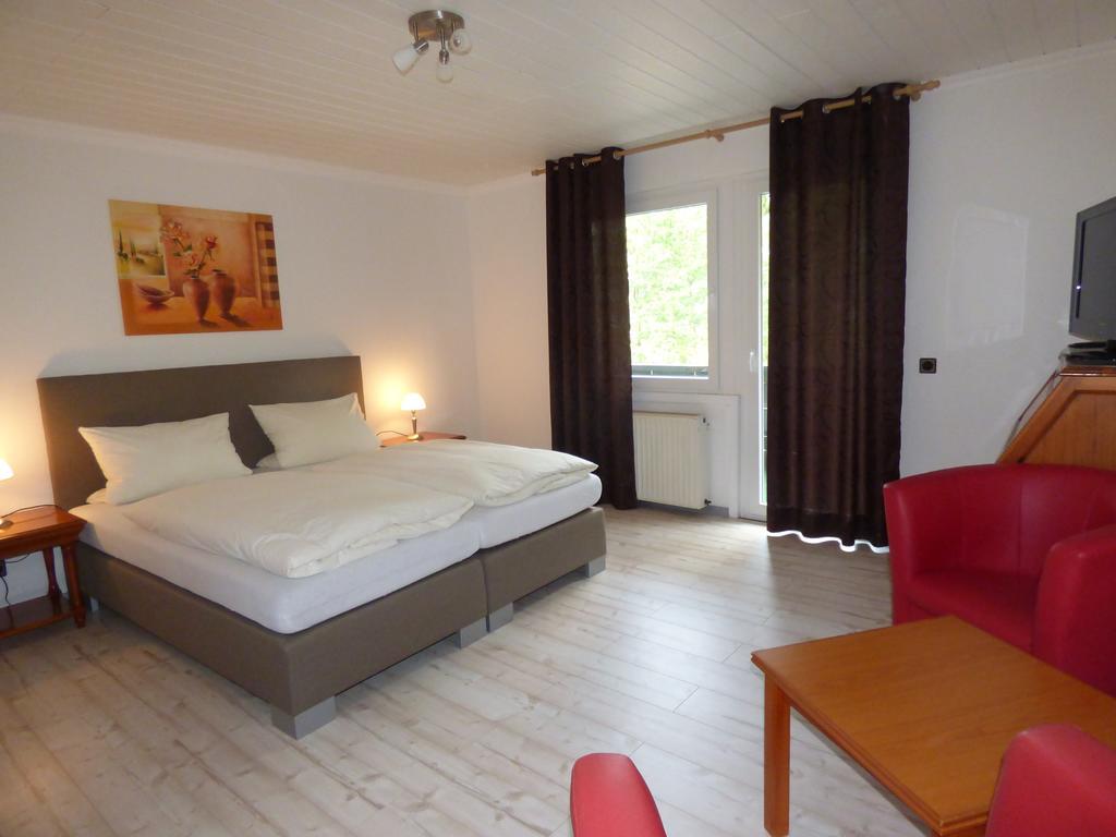דטמולד Hotel Diele מראה חיצוני תמונה