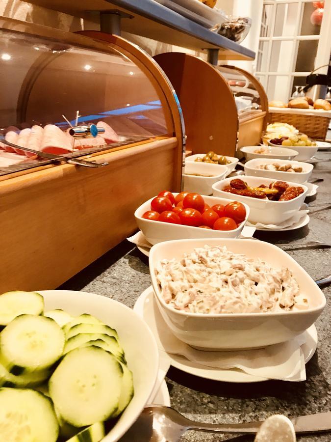 דטמולד Hotel Diele מראה חיצוני תמונה