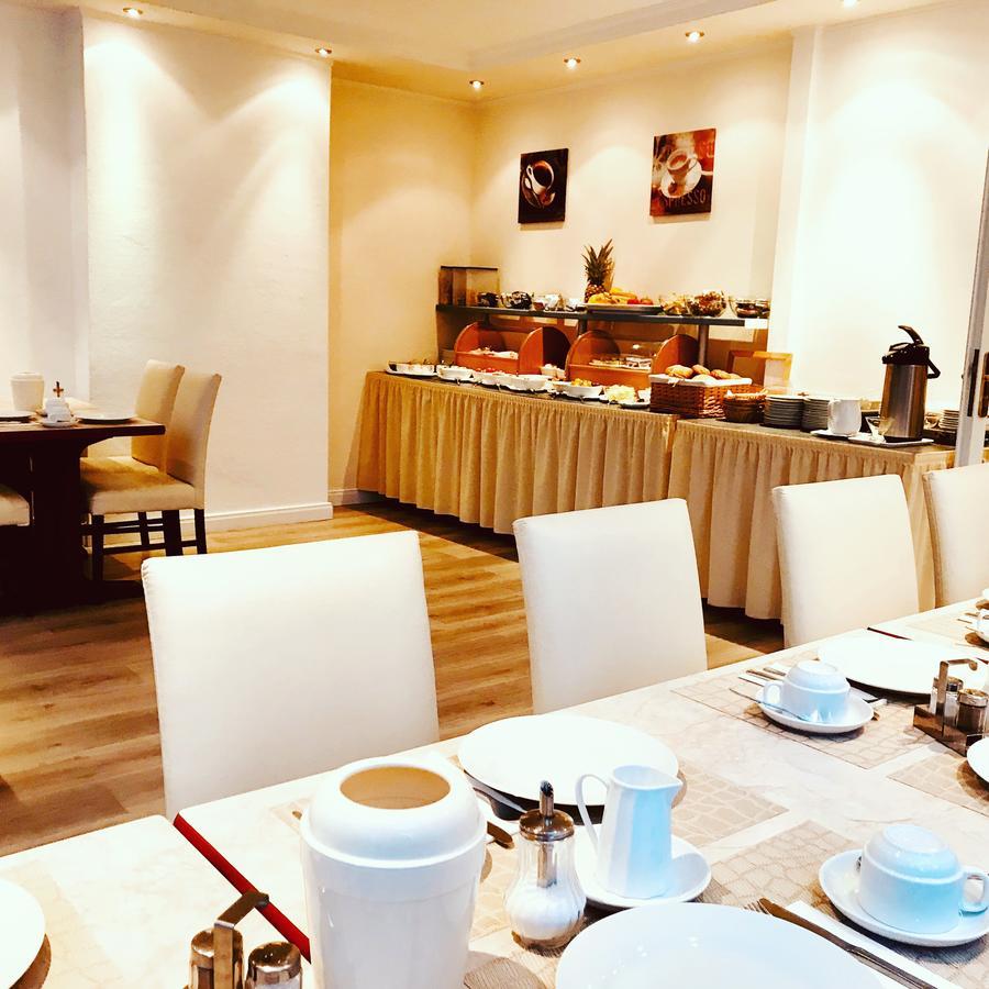 דטמולד Hotel Diele מראה חיצוני תמונה