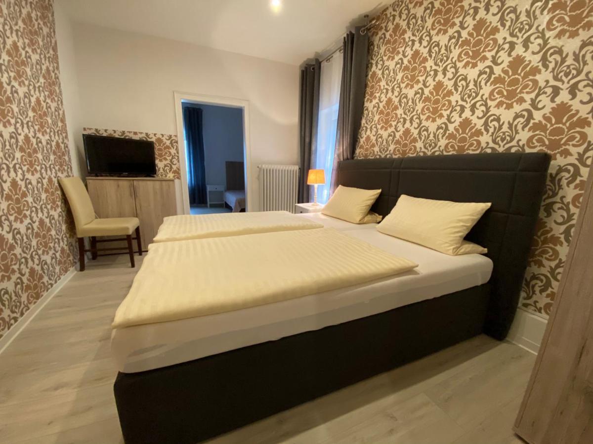 דטמולד Hotel Diele מראה חיצוני תמונה